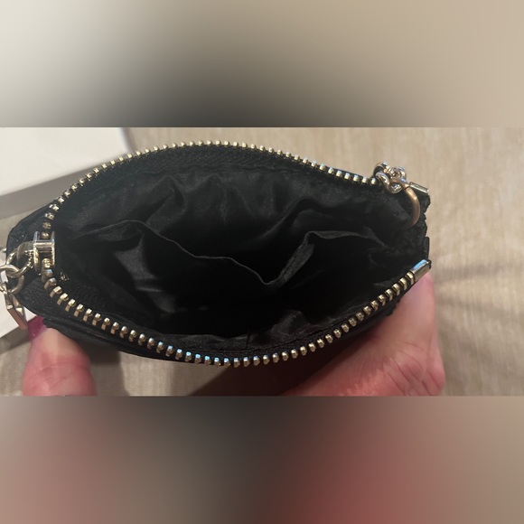 Guess Zip-Around Wallet / Zip Pouch - Picture 4 of 6